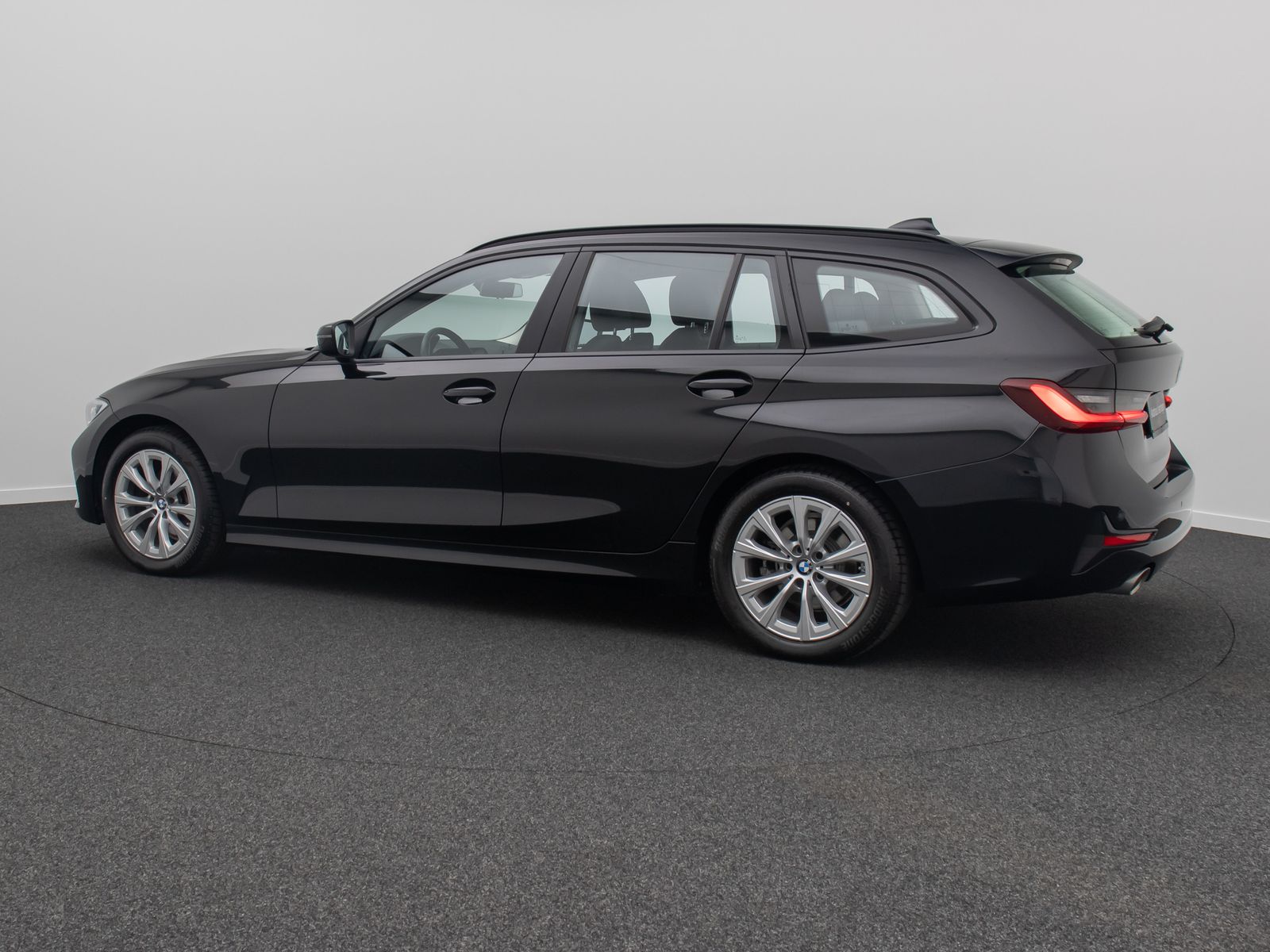 Fahrzeugabbildung BMW 320i DAB Laser Alarm Leder Komfort WLAN Sport