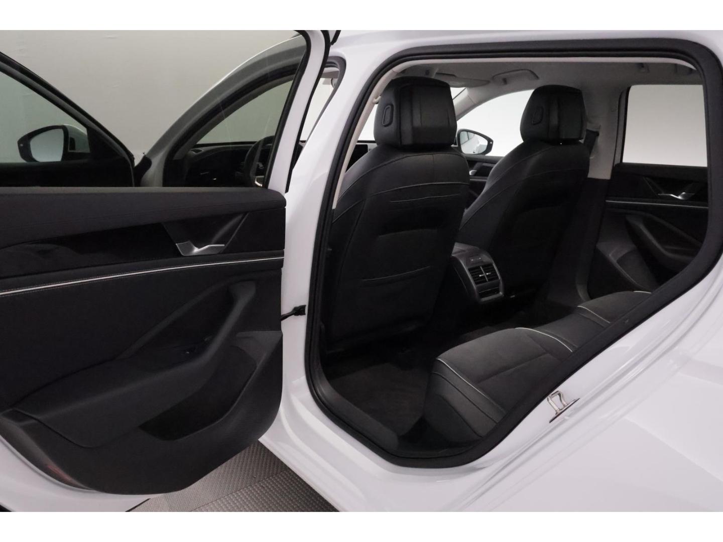 Volkswagen Passat 1.5eTSI DSG Business+LED+NAVI+AHK, миниатюра 11