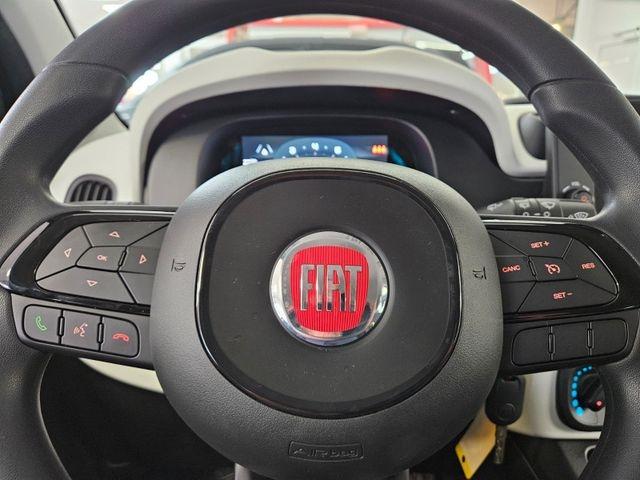 Fiat Panda 1.0 Pandina Cross-digitales Cockpit Apple 