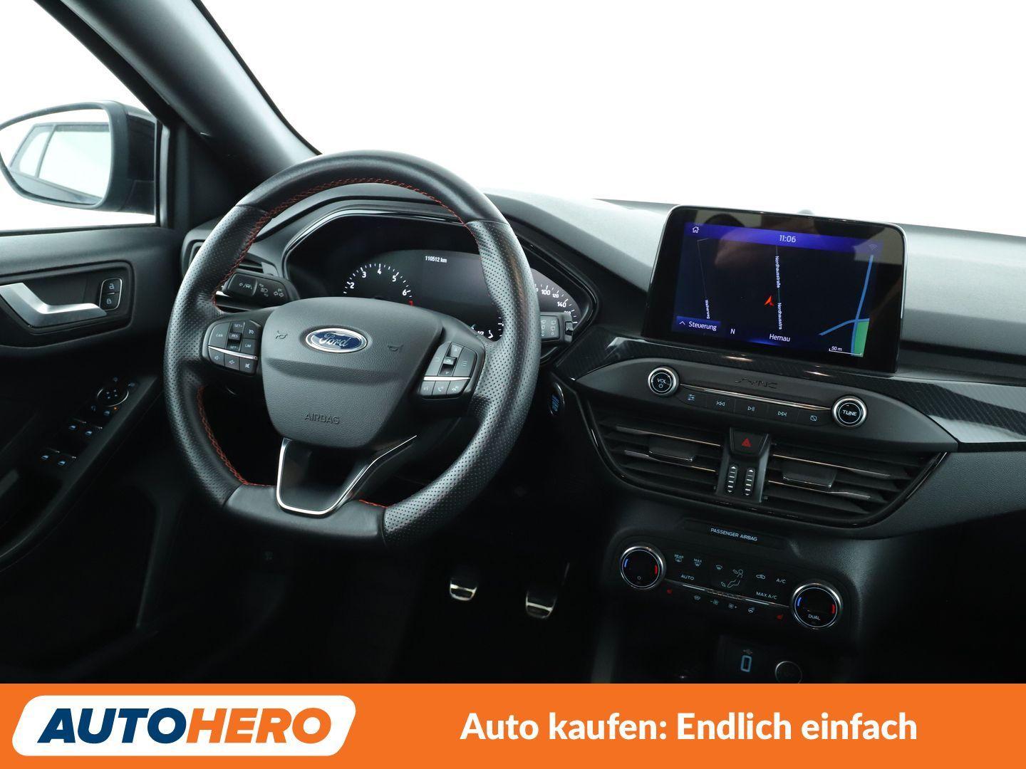 Ford Focus 1.5 EcoBoost ST-Line*NAVI*LED*SPUR*PDC*SHZ