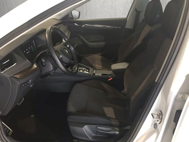 Octavia Combi Scout 2.0 TDI 4x4 DSG*AHK*MATRIX*