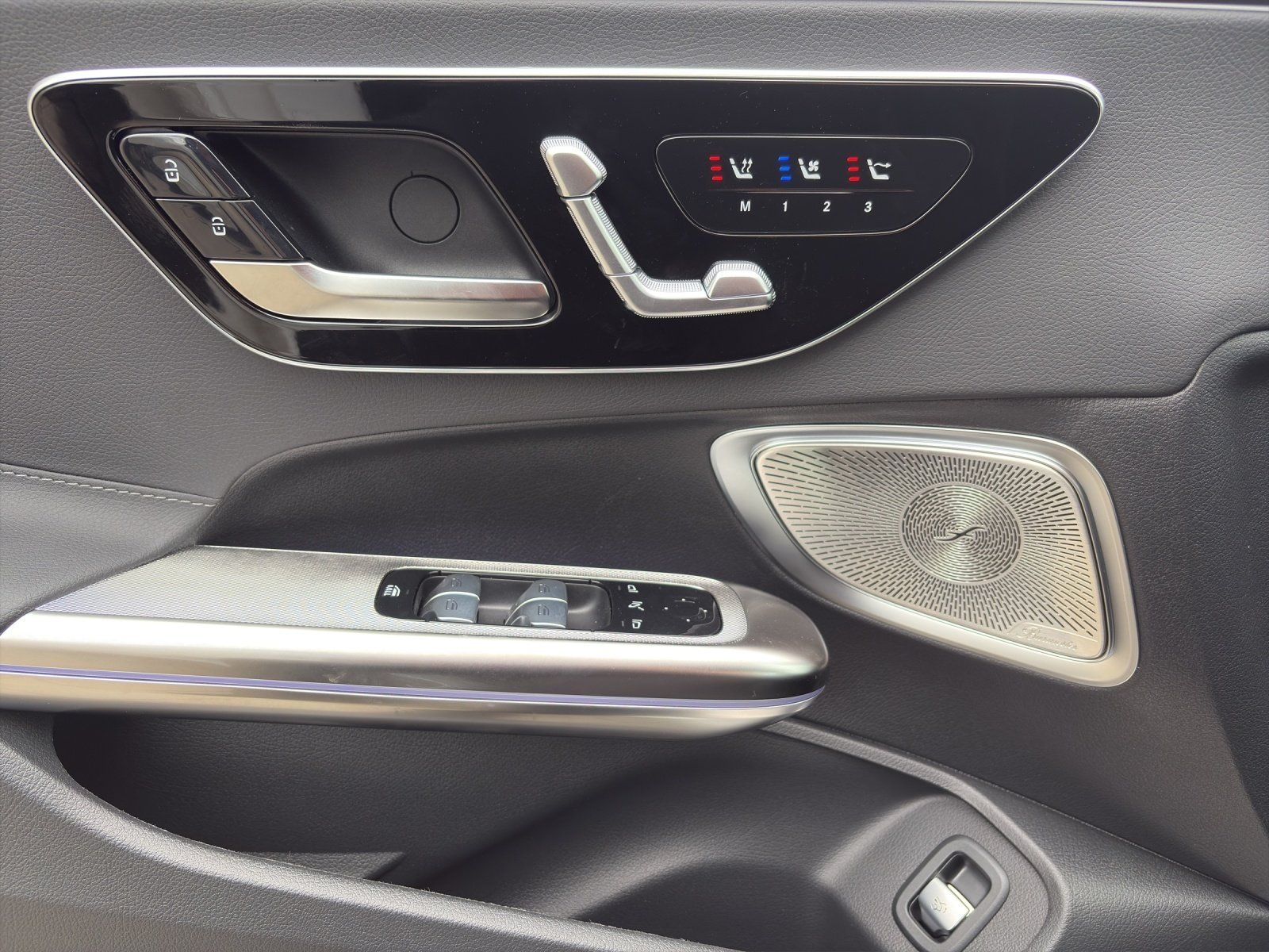 Fahrzeugabbildung Mercedes-Benz CLE 300 4M AMG DigiLight 360°Burm Distr Head-Up