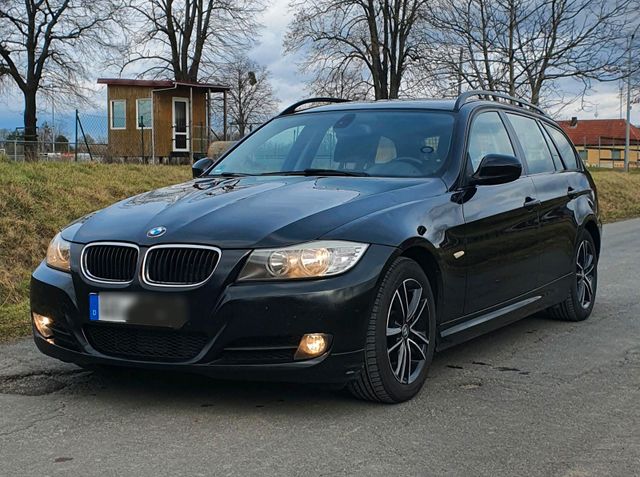 BMW E91 318D TOURING FACELIF