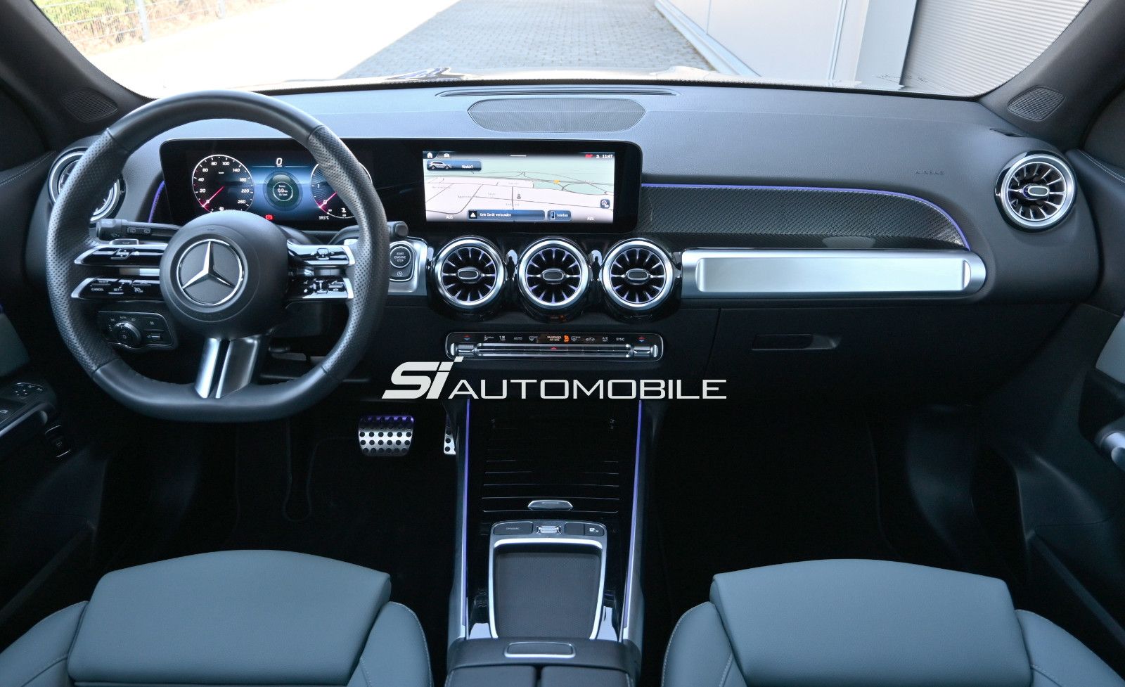 Fahrzeugabbildung Mercedes-Benz GLB 220 d 4MAT. AMG LINE + NIGHT °ACC°AHK°MEMORY