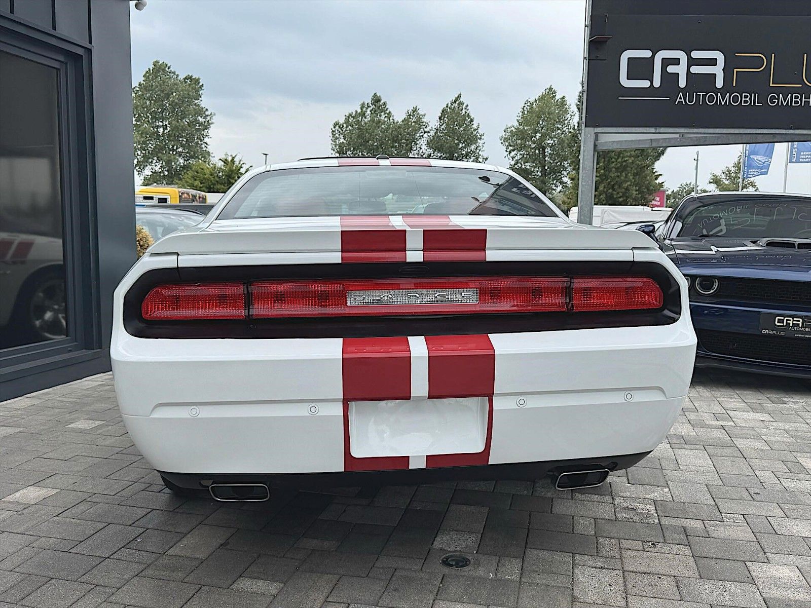 Fahrzeugabbildung Dodge Challenger 5.7 V8 HEMI R/T Sport Original 18tkm!