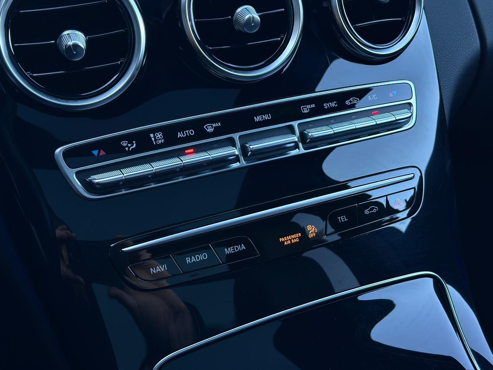 MERCEDES-BENZ C300d T 4 MATIC AMG NIGHT* LED#PANO#SHZ#NAVI# - Image 14