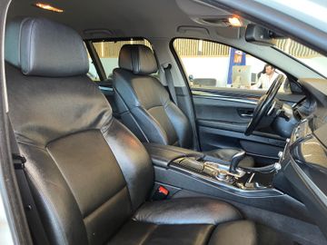 BMW 530 d xDrive *VOLLLEDER*NAVI*AHK*4-ZONEN KLIMA*