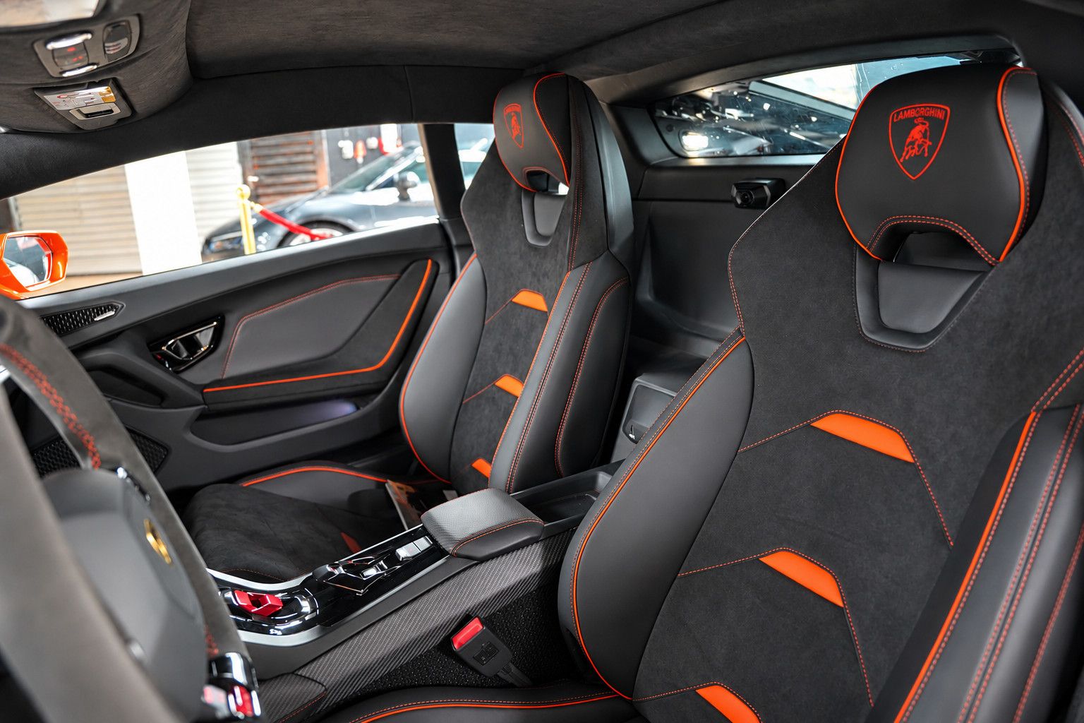 Fahrzeugabbildung Lamborghini Huracán EVO V10 *Lift*Sensonum*Kamera*ACC*SHZ