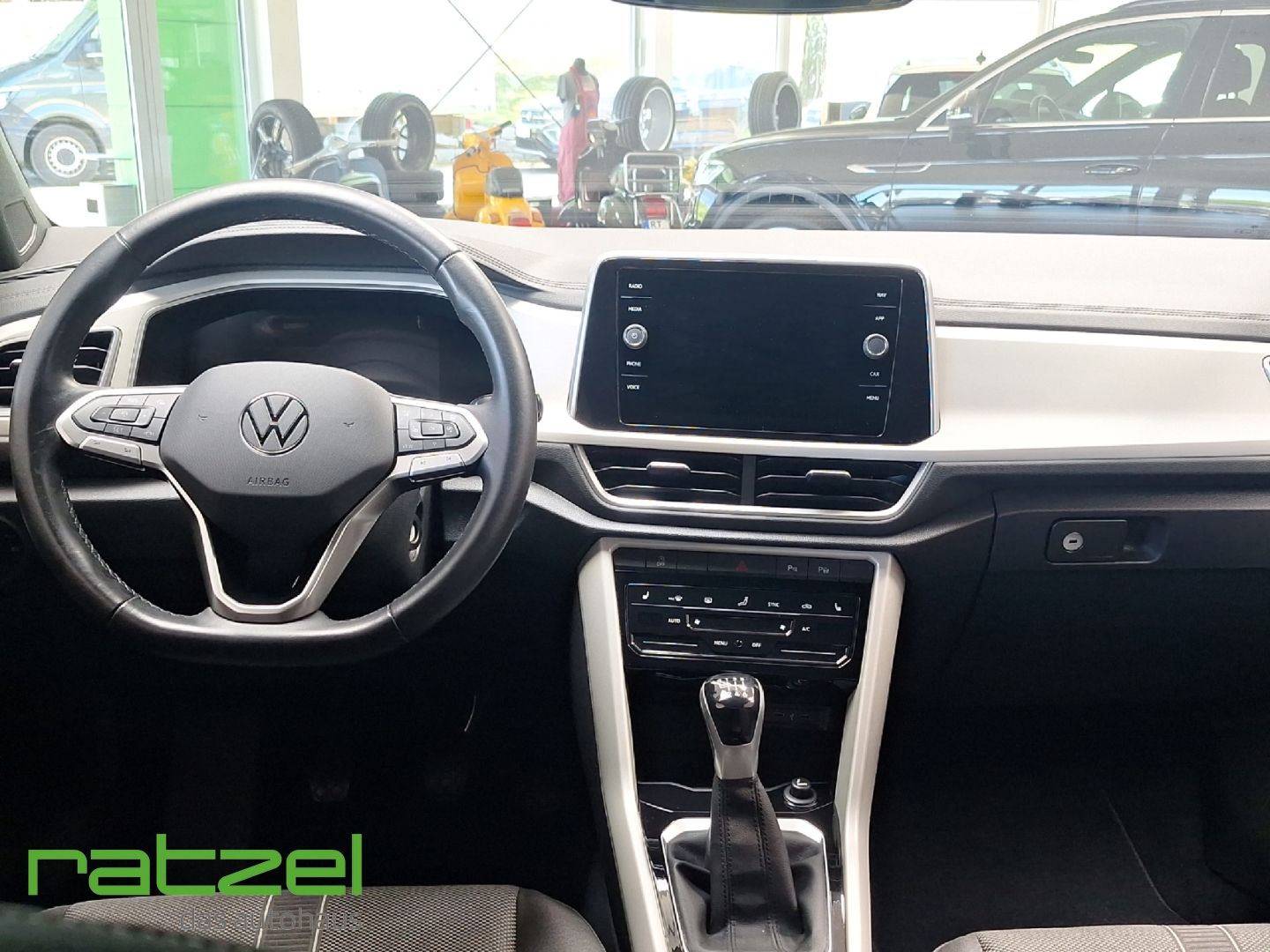 Fahrzeugabbildung Volkswagen T-Roc Cabriolet Style 1.0 TSI LED ACC App Connec