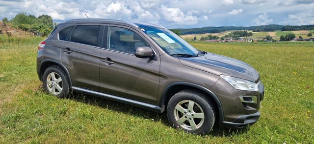 Peugeot 4008 1.6 HDi FAP 115 Allure STOP & START