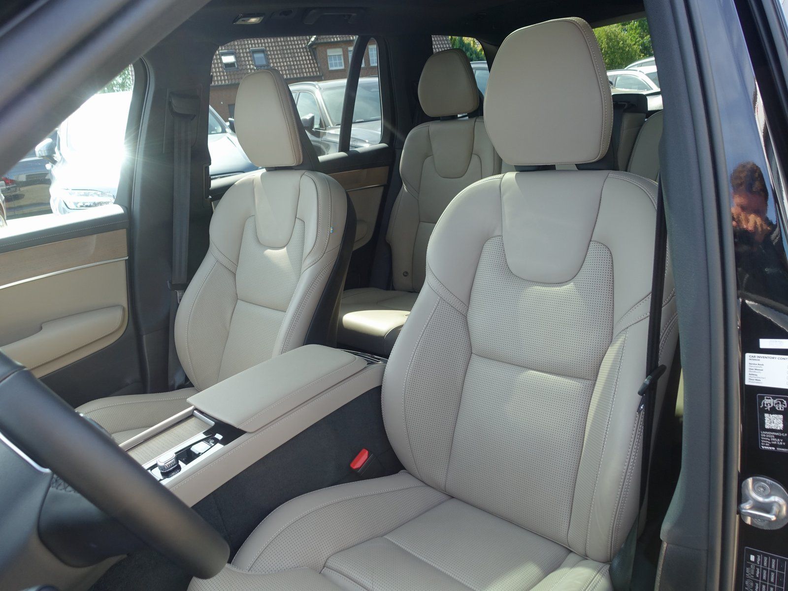 Volvo XC90 Plus T8 AWD Plug-in Hybrid Pano B&W HuD AHK foto 10