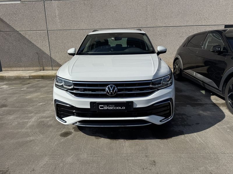 Volkswagen Tiguan 2.0 TDI SCR 110KWR-Line DSG imagem 3