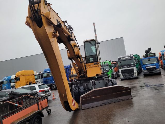 Liebherr 924 Litronic  Umschlagbagger