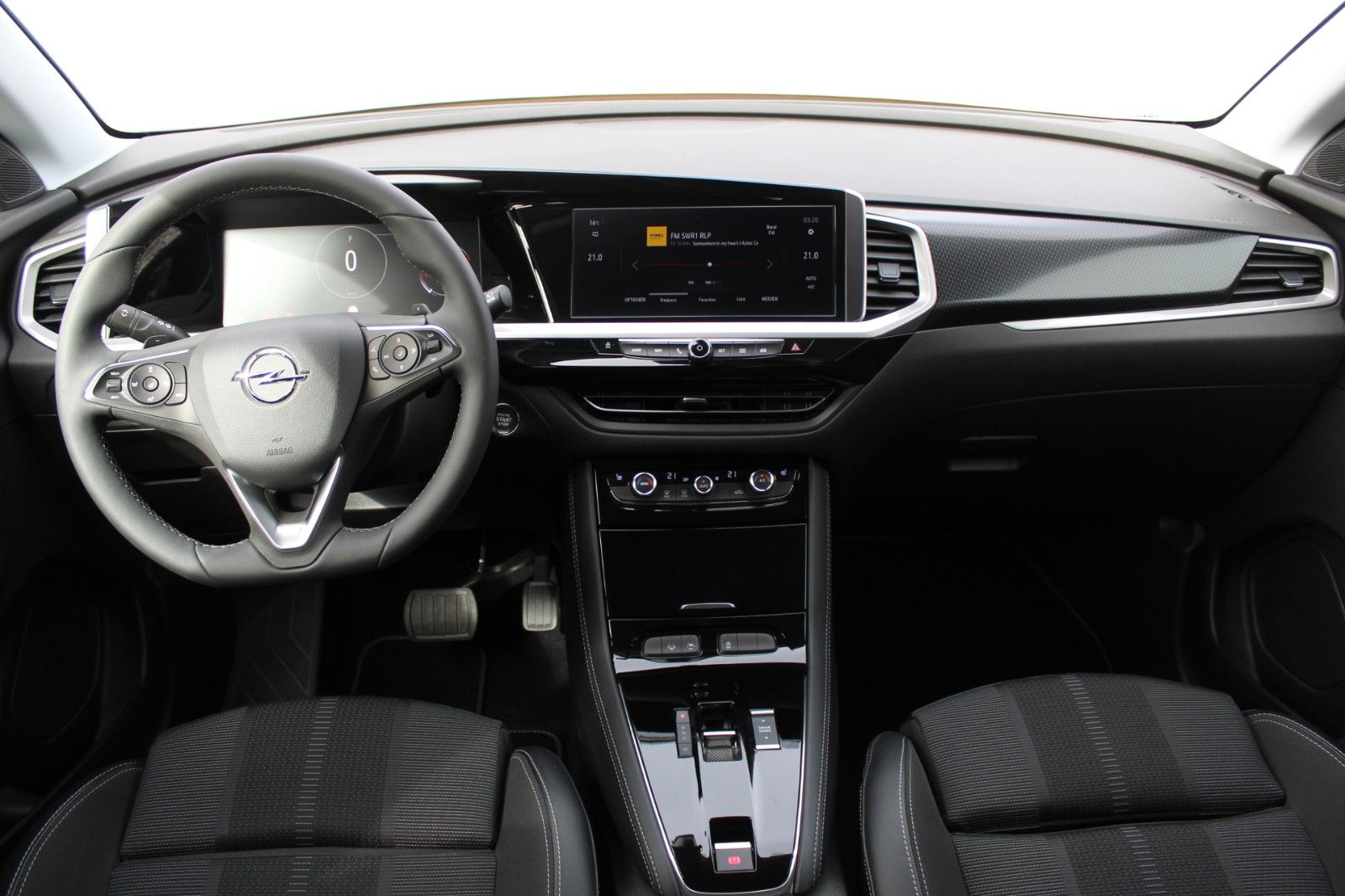 Fahrzeugabbildung Opel Grandland GS Automatik*Navi*Kamera*Sitzh.