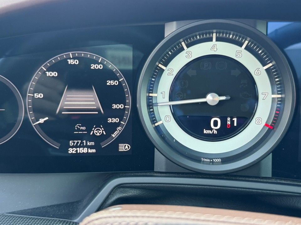 Fahrzeugabbildung Porsche 992 911 Carrera 4 S erste Hand uff approved