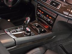Fahrzeugabbildung BMW 740d xDrive (ACC/HUD/SOFT/CAM/LOGIC7/LED/SZ-LÜFT