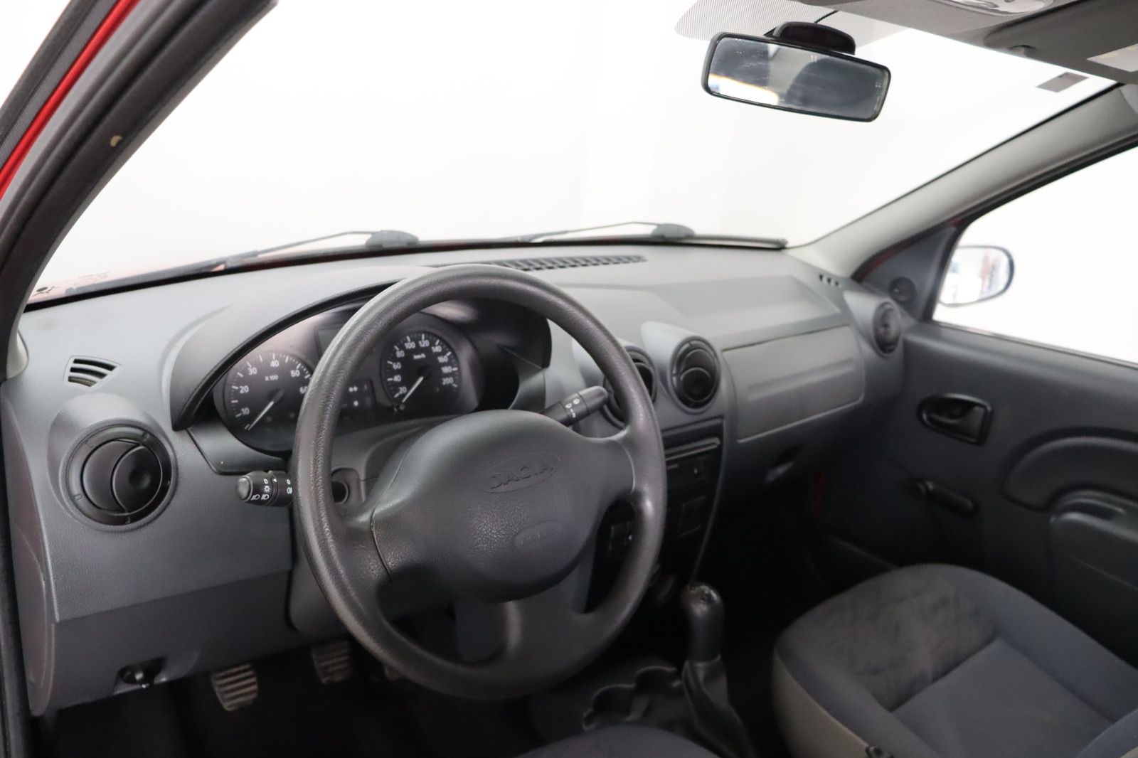 Fahrzeugabbildung Dacia Logan 1.4 MPI * PDC * 8-fach