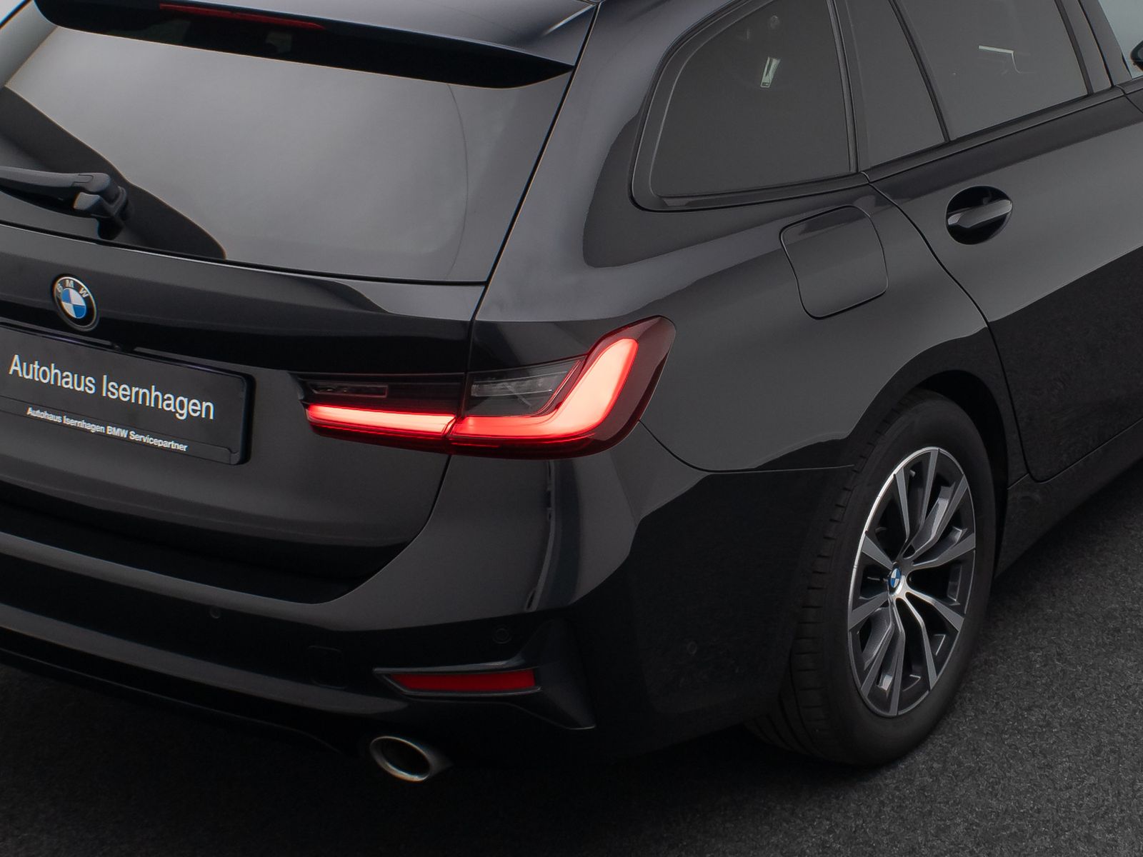 Fahrzeugabbildung BMW 318i Sport Line DAB Kamera Stop&go Laser HiFi