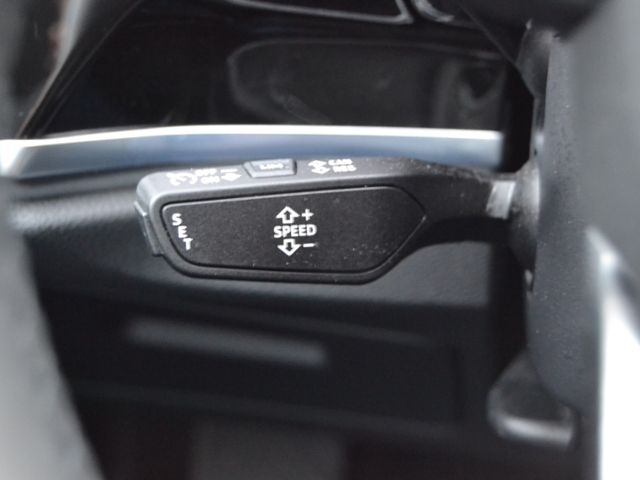 Q3 40 TFSI quattro S-tr. S-line AHK/MATRIX/STAND