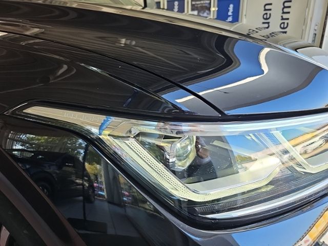 Fahrzeugabbildung Volkswagen Tiguan 1.5 TSI DSG Elegance MATRIX STANDHZ NAVI