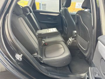 BMW 214 Active Tourer - 12