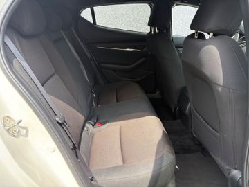 Fahrzeugabbildung Mazda 3 Lim. SKYACTIVE Selection Navi HUD Matrix SHZ