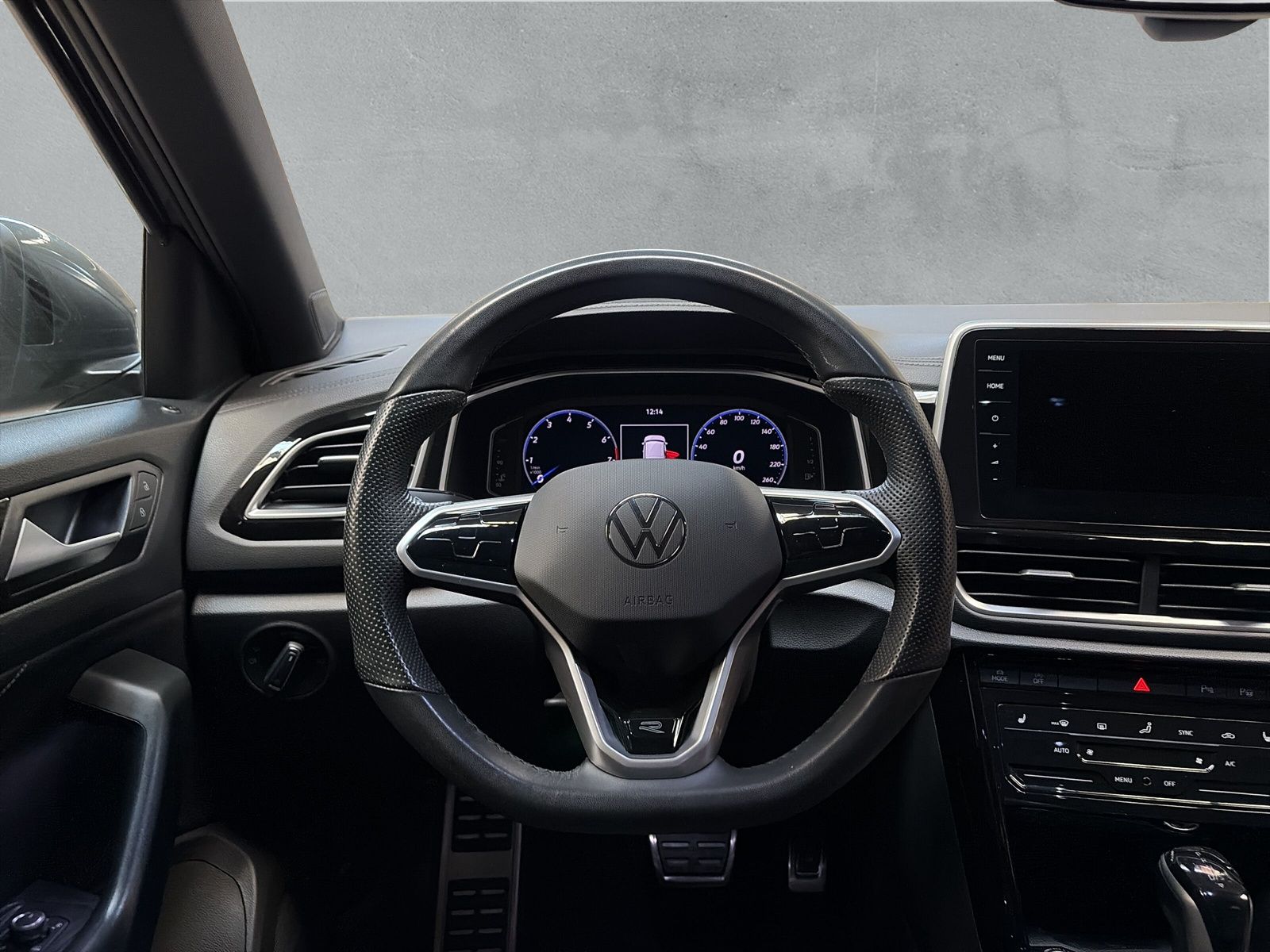 Fahrzeugabbildung Volkswagen T-Roc 1.5 TSI R-Line Keyless Kamera AppConnect