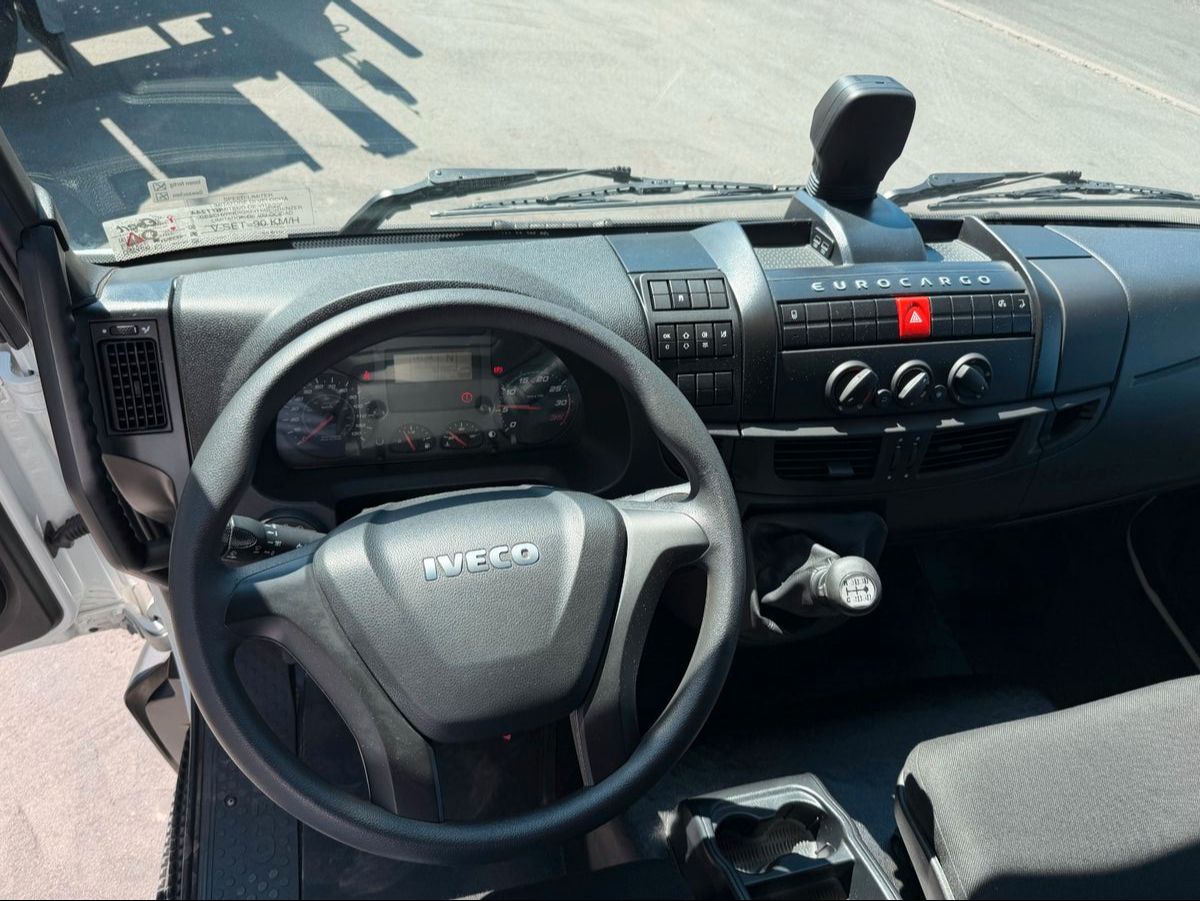 Fahrzeugabbildung Iveco Eurocargo ML120E25 LBW PAlfinger 1.500kg 3 Sitze