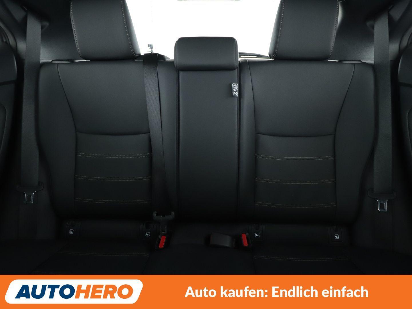 Toyota Yaris Cross 1.5 Hybrid AWD-i Premiere Edition, миниатюра 14