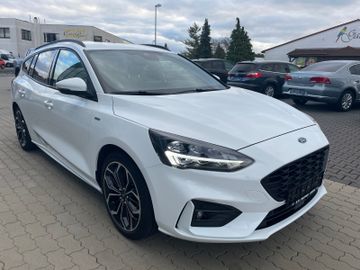Fahrzeugabbildung Ford Focus ST-Line Hybrid Verkehrszeichenerk., Navi