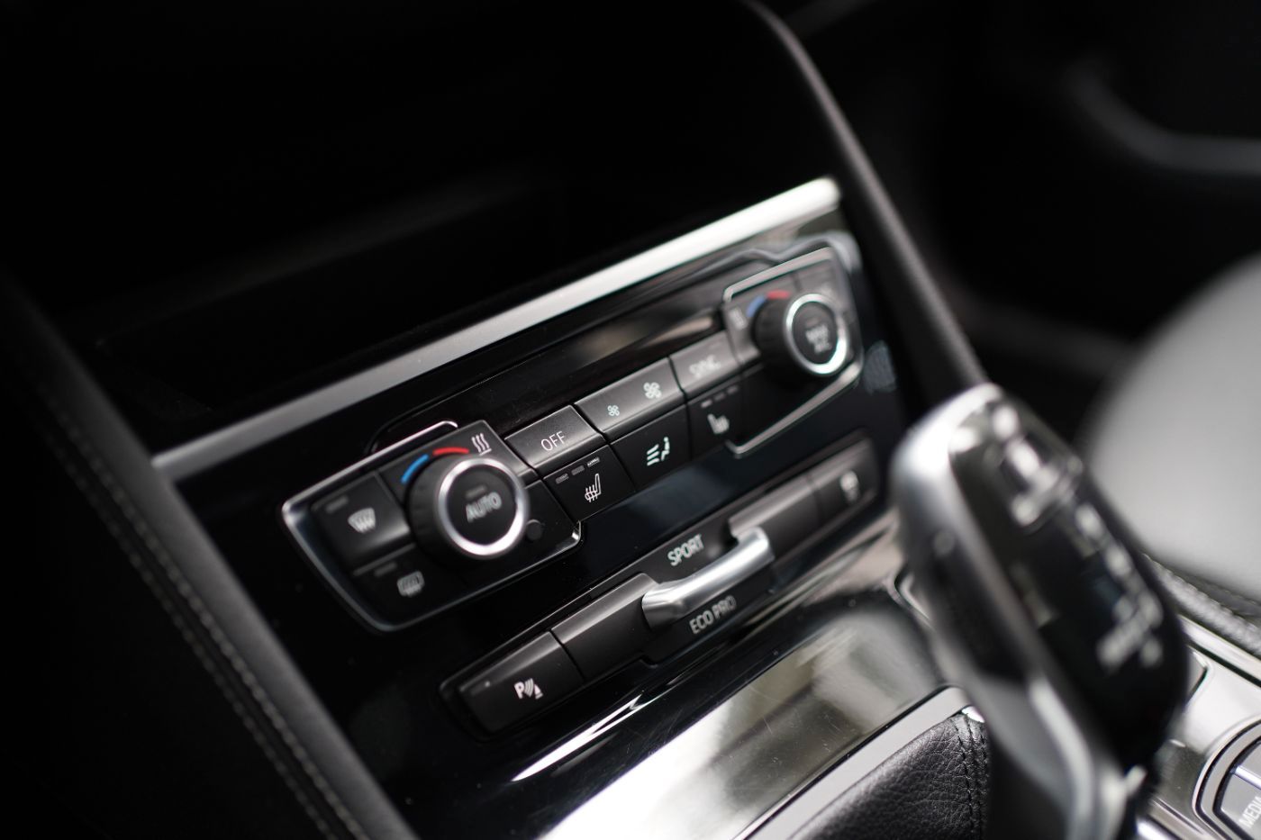 Fahrzeugabbildung BMW 218i Gran Tourer Sport Line LED+AHK+Rückfahrkame