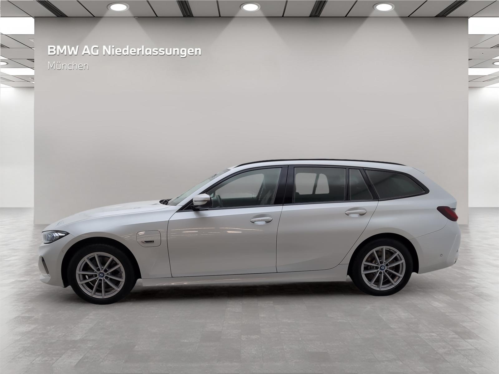 BMW 330e xDrive Touring Navi Kamera Driving Assist L