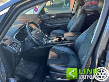 Ford S-Max - 11