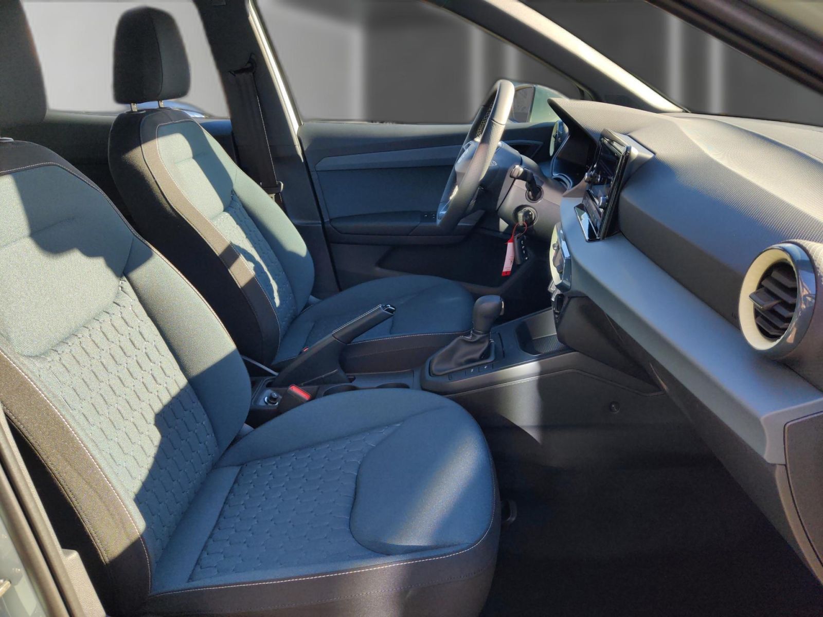 Seat Arona - Bild 12