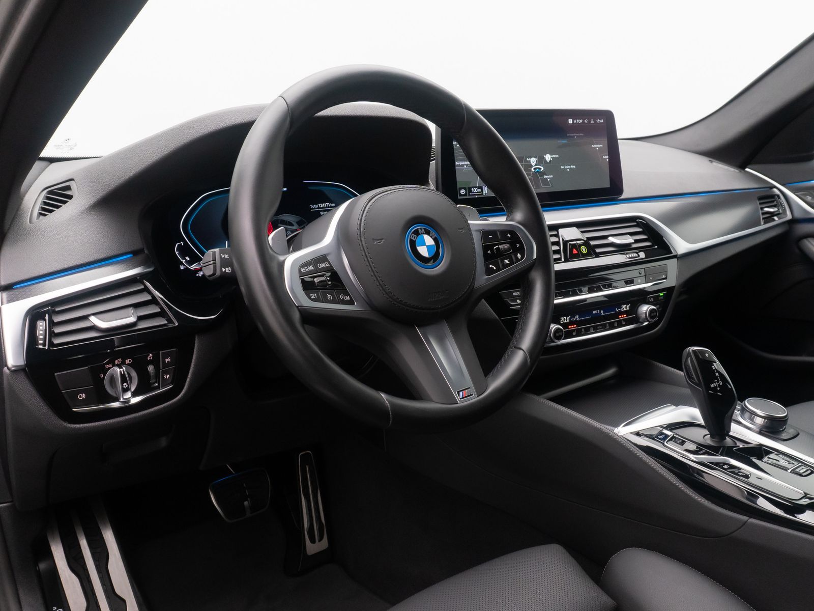 Fahrzeugabbildung BMW 530e M Sport Laser HUD DAB Komfort Alarm 19Zoll