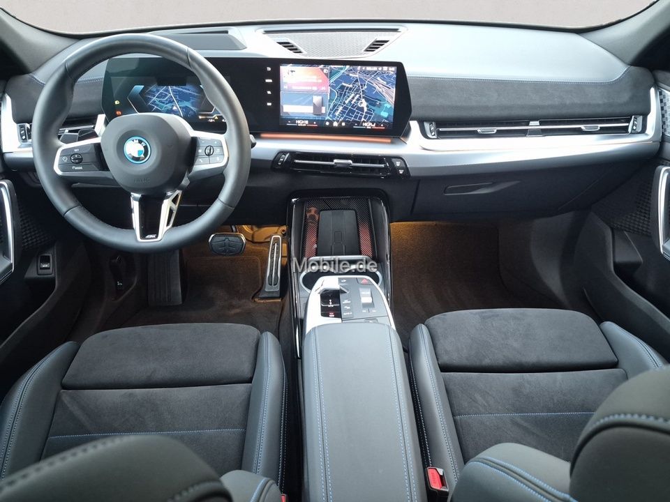 BMW iX2 - Bild 12