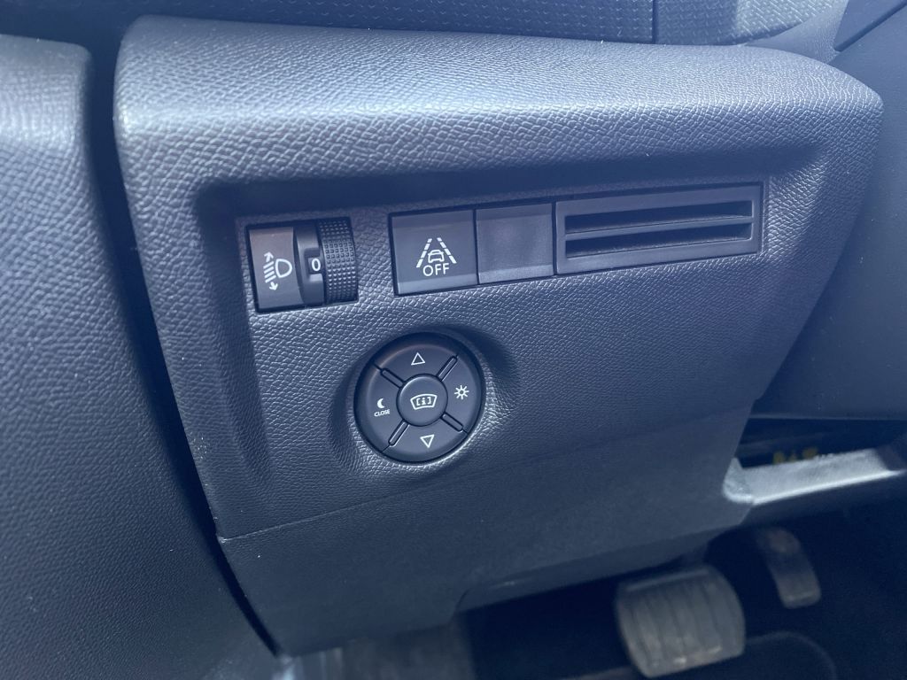 Fahrzeugabbildung Citroën C4 PureTech 130 *Automatik* SHINE *Park-Paket*