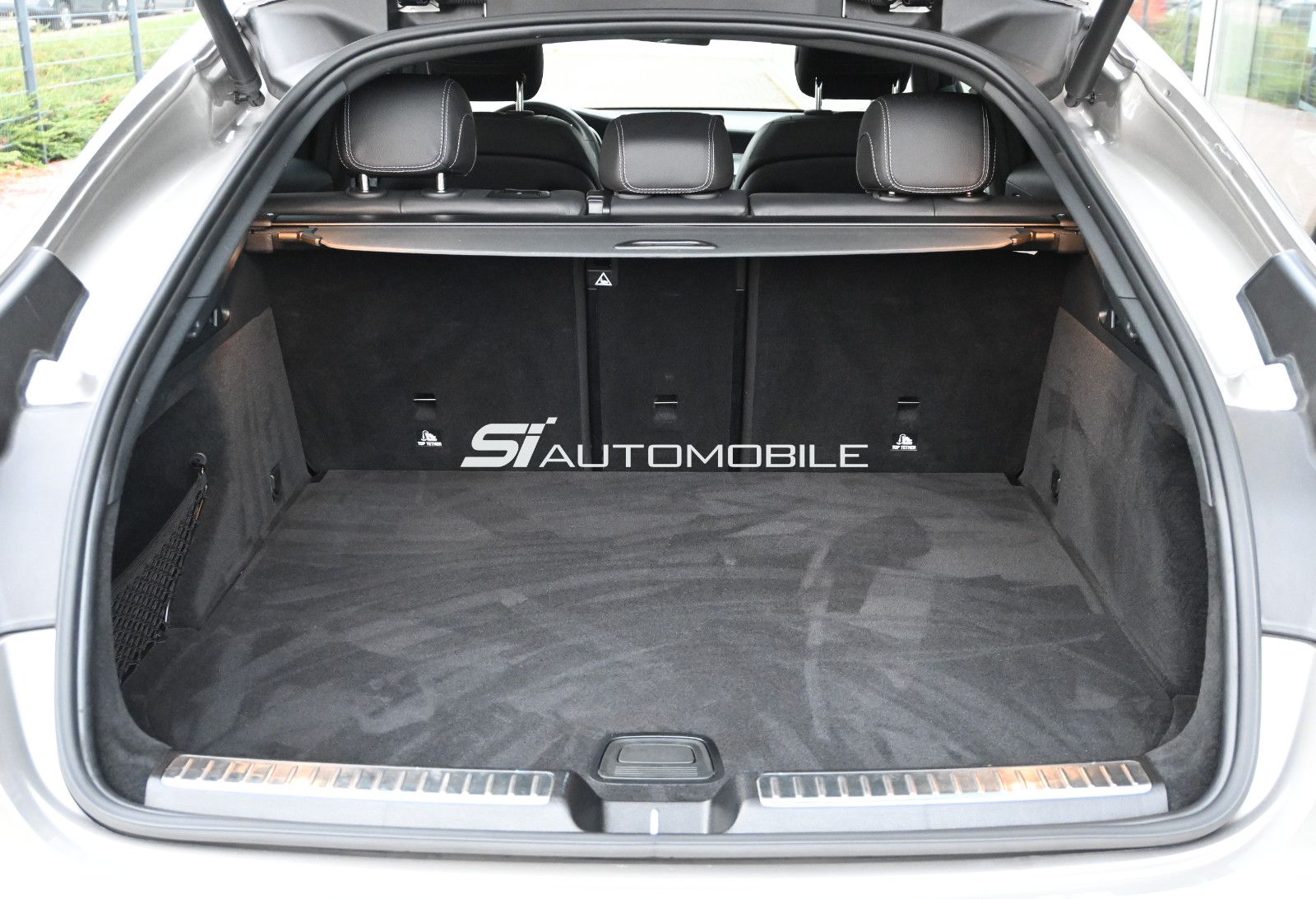 Fahrzeugabbildung Mercedes-Benz GLC 300 d 4MAT. Coupé AMG LINE °MEMORY°SITZKLIMA