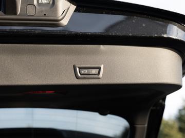  BMW IX3 缩略图 15