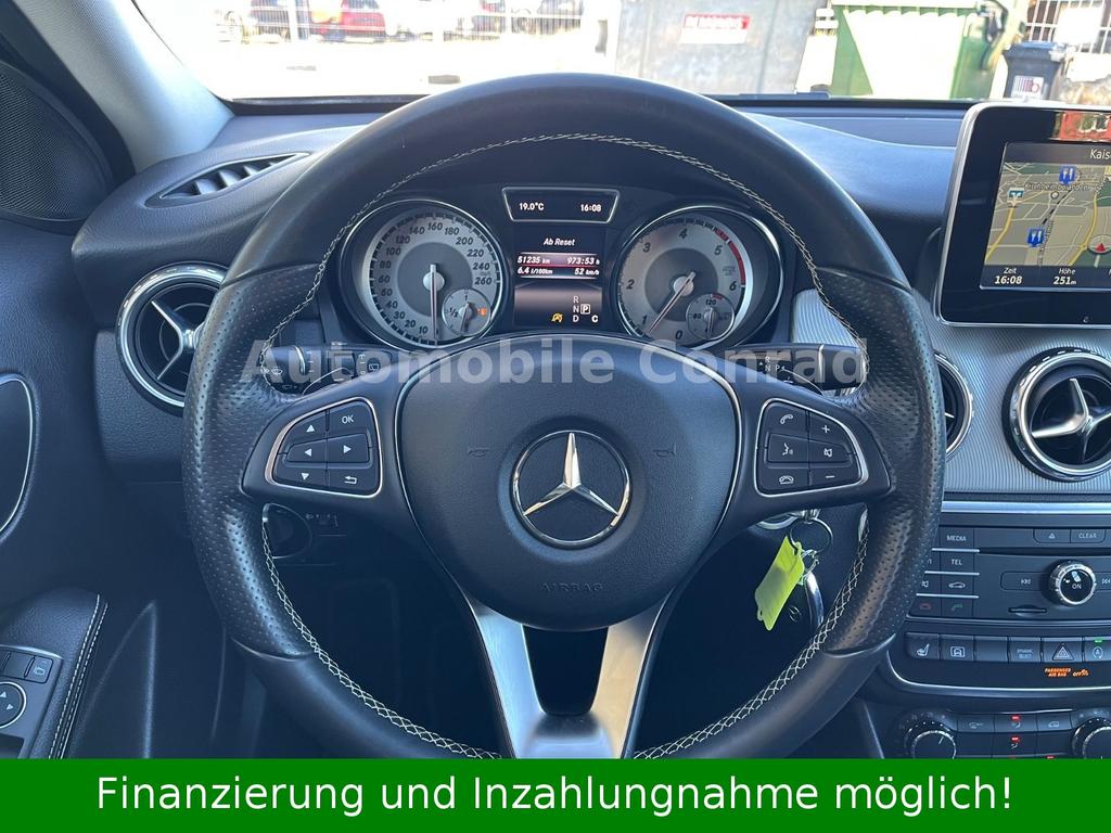 Mercedes-Benz GLA 220