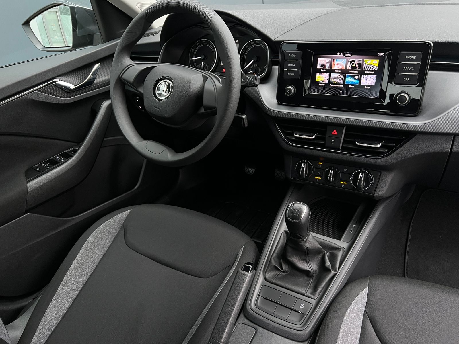 Fahrzeugabbildung SKODA Scala COOl PLUS 1.0 TSI *LED, Klima, Sitzhzg., S