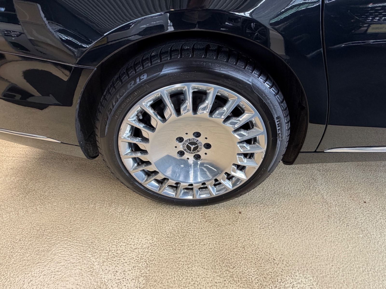 Fahrzeugabbildung Mercedes-Benz S 560 S Maybach Limousine 4Matic