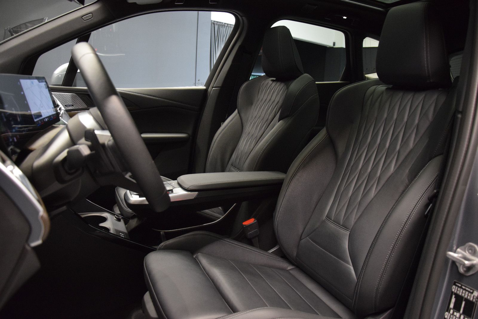 Fahrzeugabbildung BMW 218 i M Sport Active Tourer Pano Memory H K ACC