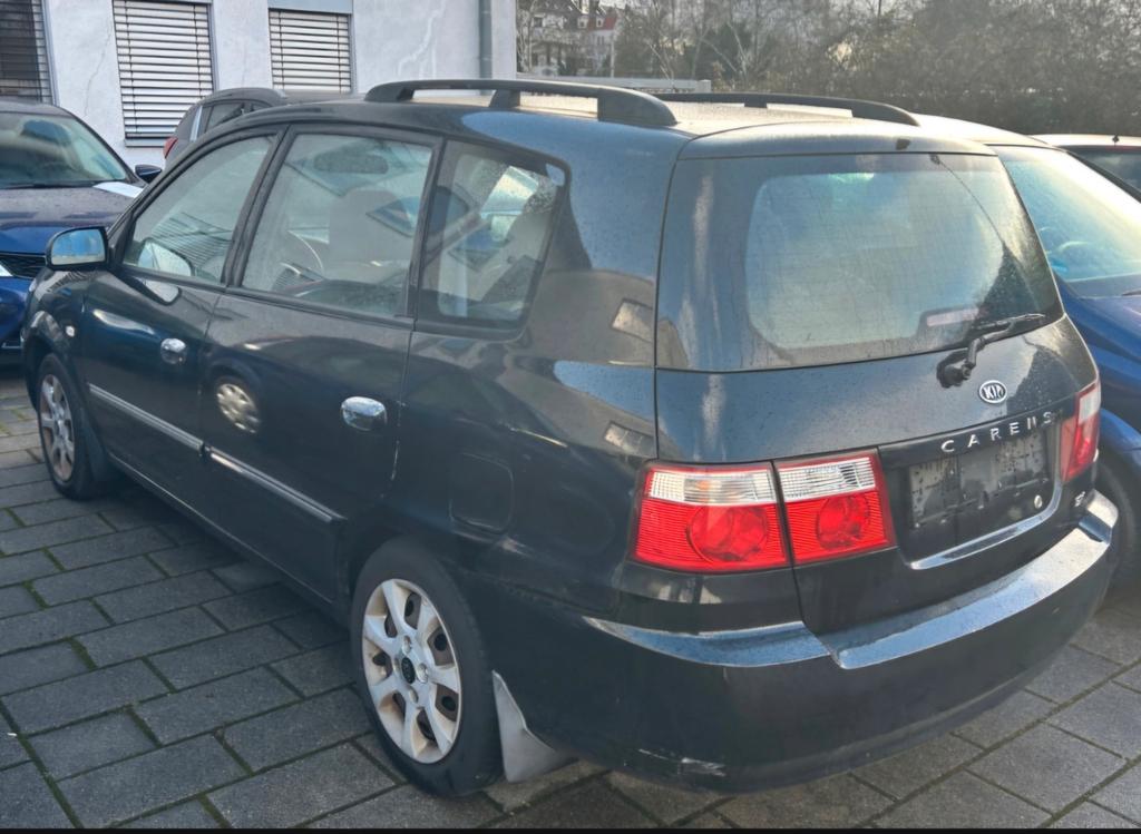 Kia Carens