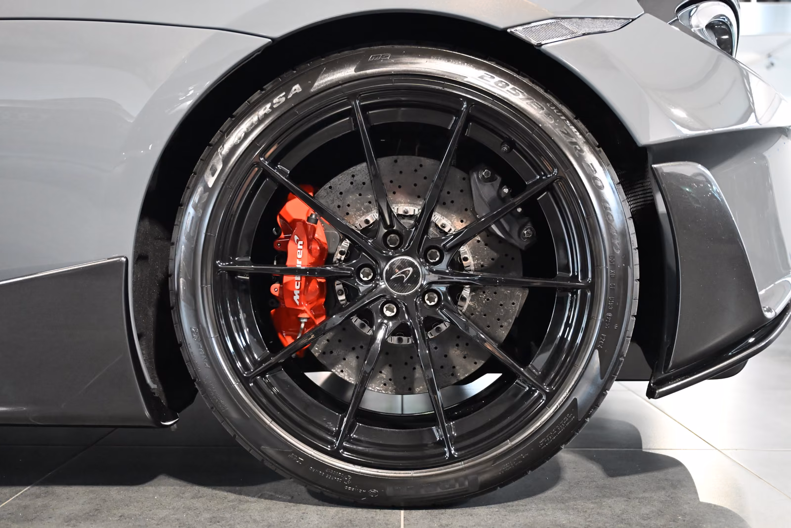 McLaren 600LT Spider/MSO Clubsport/Senna Seats/Lift