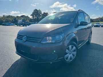 Volkswagen Touran - 1