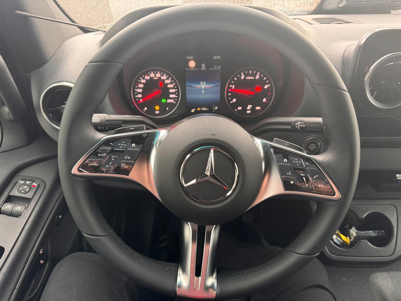 Fahrzeugabbildung Mercedes-Benz Sprinter 319 CDI Extralang DISTRONIC Kamera LED