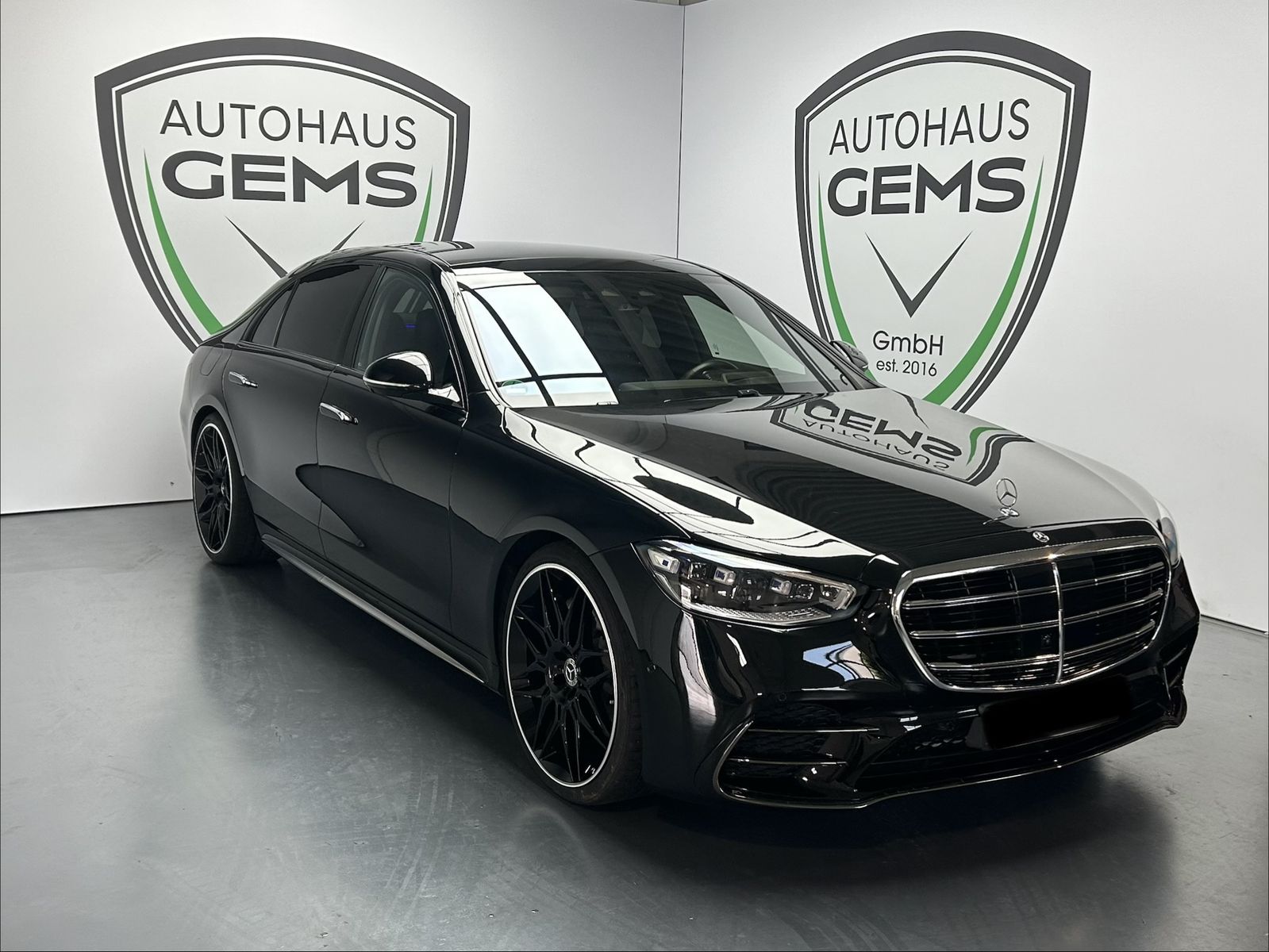MERCEDES-BENZ S 450 d AMG-Line 4Matic Pano Matrix AHK 360°Cam
