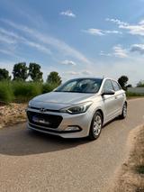 Hyundai i20 1.0 T-GDI 74kW blue Active Trend Active ... - Hyundai i20: Active Trend