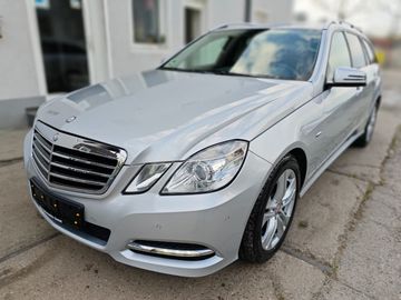 Mercedes E 200 - 4